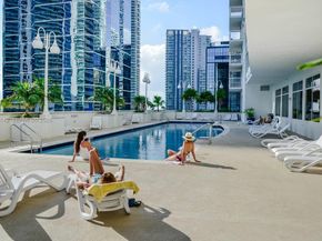 1200 Brickell Bay Dr 1924, Miami FL 33131
