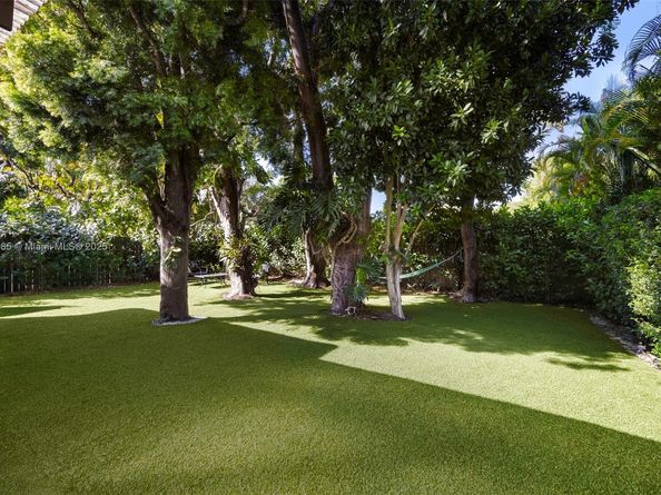 7220 SW 53rd Ct, Miami FL 33143