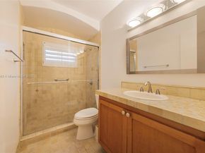 7220 SW 53rd Ct, Miami FL 33143