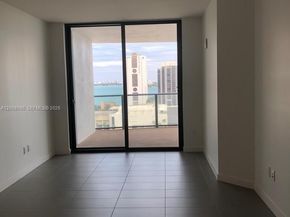 1600 NE 1st Ave 1814, Miami FL 33132