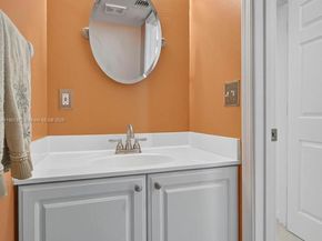 112 Camelot Ct, Royal Palm Beach FL 33411