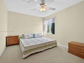 112 Camelot Ct, Royal Palm Beach FL 33411