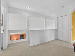 112 Camelot Ct, Royal Palm Beach FL 33411