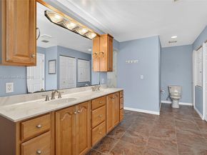 112 Camelot Ct, Royal Palm Beach FL 33411