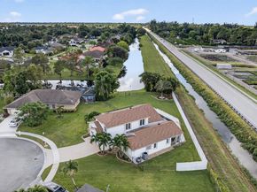 112 Camelot Ct, Royal Palm Beach FL 33411