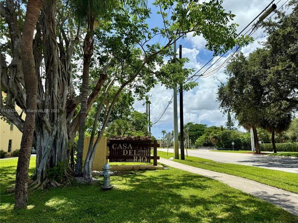 480 NW 20th St 207, Boca Raton FL 33431