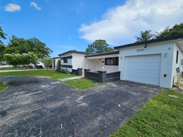 7908 Granada Blvd, Miramar FL 33023