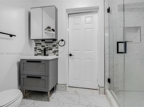 901 NW 34th Ter, Lauderhill FL 33311