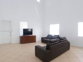 204 NE 32nd Ter, Homestead FL 33033