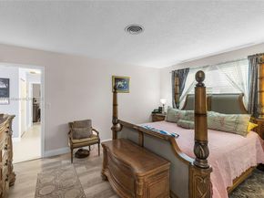 7185 E Tropical Way, Plantation FL 33317