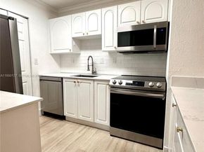 10795 SW 108th Ave 304, Miami FL 33176