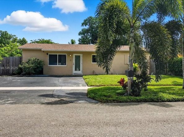 514 SW 72nd Ter, North Lauderdale FL 33068
