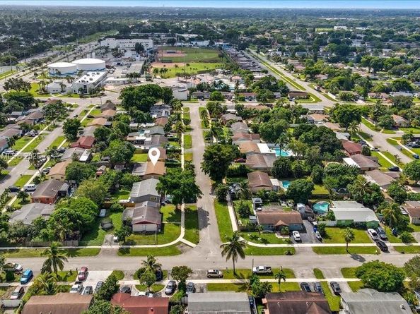 514 SW 72nd Ter, North Lauderdale FL 33068