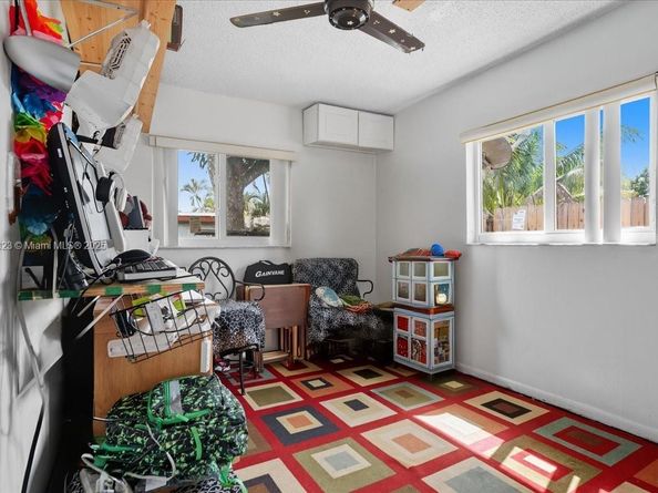 514 SW 72nd Ter, North Lauderdale FL 33068