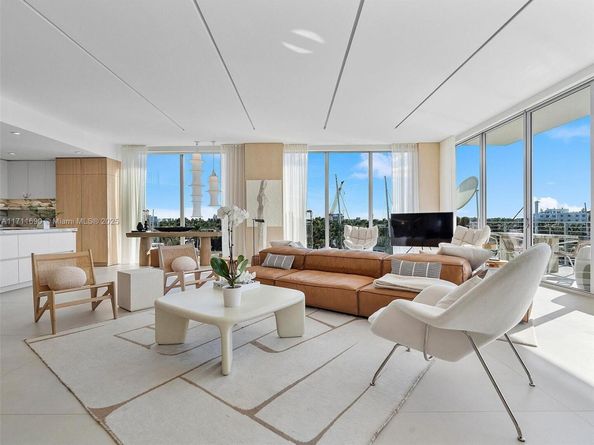 21 Isle Of Venice Dr PH1, Fort Lauderdale FL 33301