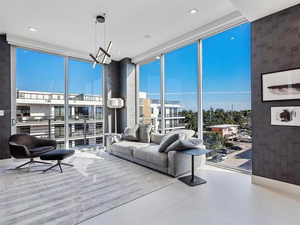 21 Isle Of Venice Dr PH1, Fort Lauderdale FL 33301