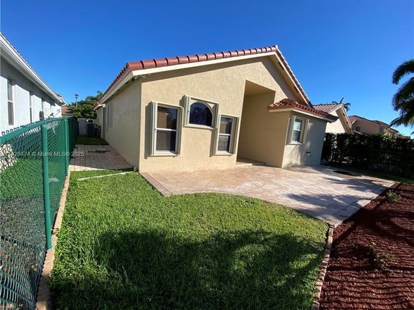4980 SW 134th Ave, Miramar FL 33027