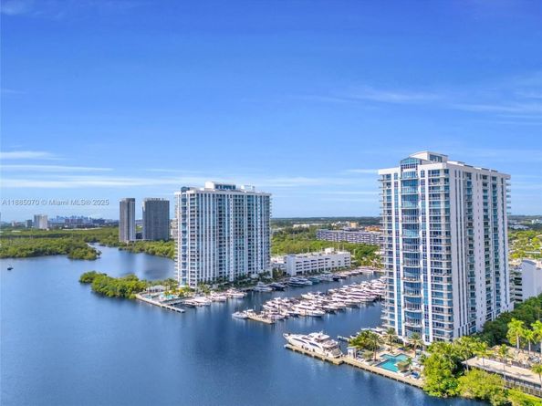 17111 Biscayne Blvd 602, North Miami Beach FL 33160