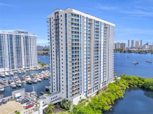17111 Biscayne Blvd 602, North Miami Beach FL 33160