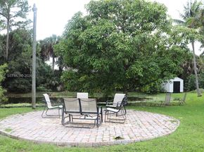 16930 W Mead Hill Dr, Loxahatchee FL 33470
