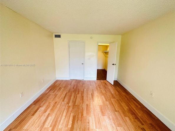 505 NW 177th St 131, Miami Gardens FL 33169