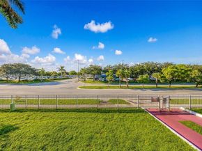 505 NW 177th St 131, Miami Gardens FL 33169