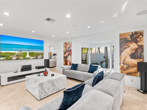 2839 NE 35th St, Fort Lauderdale FL 33306