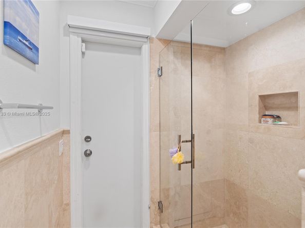 2839 NE 35th St, Fort Lauderdale FL 33306