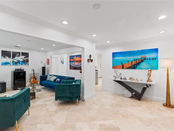 2839 NE 35th St, Fort Lauderdale FL 33306