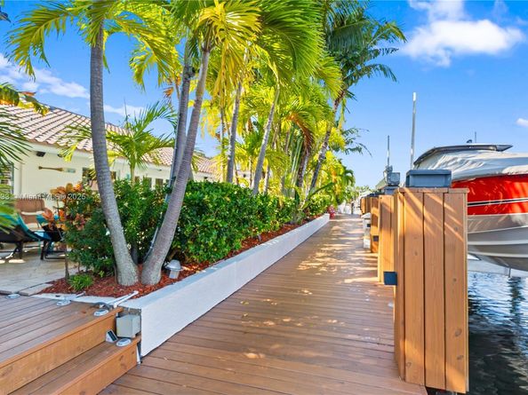 2839 NE 35th St, Fort Lauderdale FL 33306