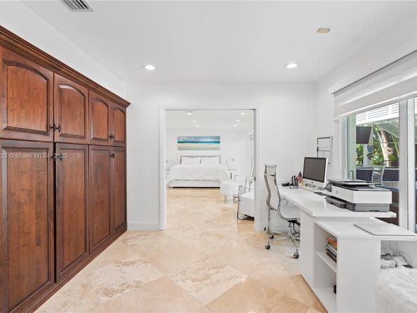 2839 NE 35th St, Fort Lauderdale FL 33306