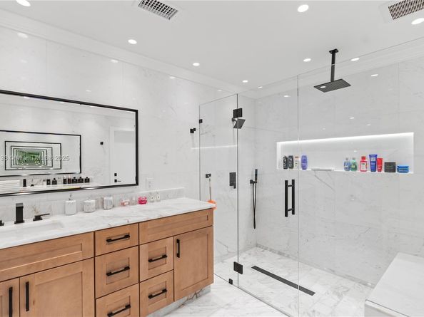 2839 NE 35th St, Fort Lauderdale FL 33306