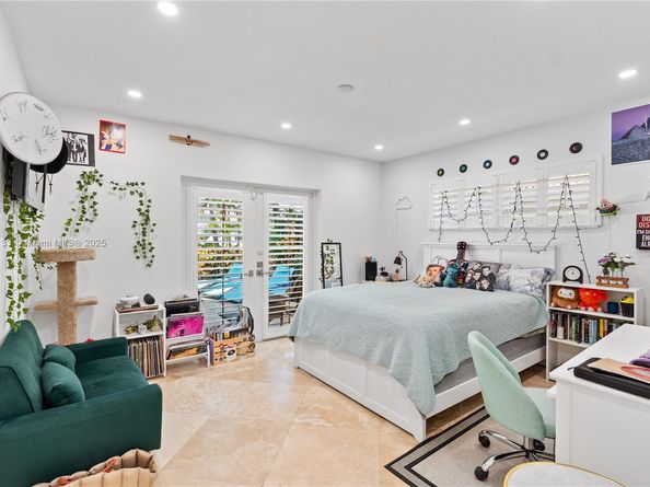 2839 NE 35th St, Fort Lauderdale FL 33306