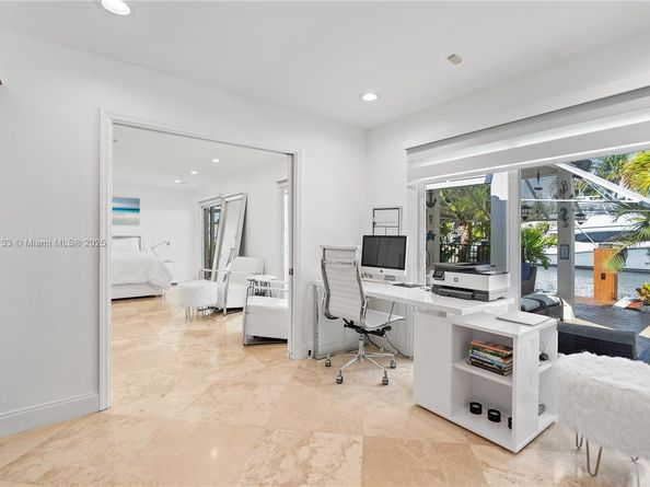 2839 NE 35th St, Fort Lauderdale FL 33306