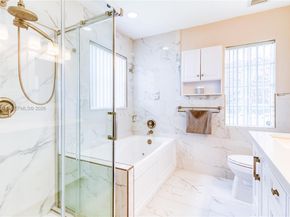 17676 SW 6th Ct, Pembroke Pines FL 33029