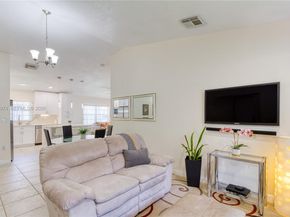 17676 SW 6th Ct, Pembroke Pines FL 33029