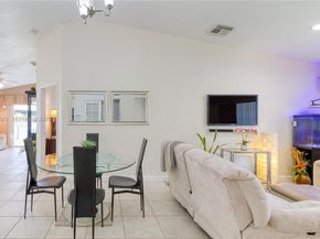 17676 SW 6th Ct, Pembroke Pines FL 33029
