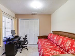 17676 SW 6th Ct, Pembroke Pines FL 33029