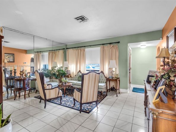 19211 NW 37th Ct, Miami Gardens FL 33055