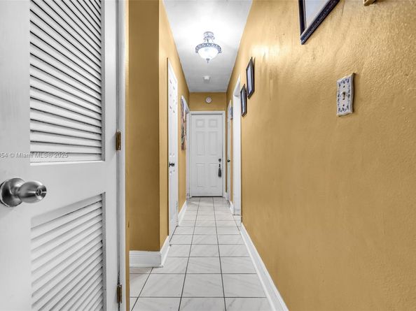 19211 NW 37th Ct, Miami Gardens FL 33055