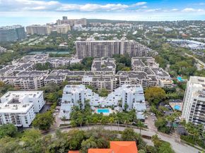50 Ocean Lane Dr 108, Key Biscayne FL 33149