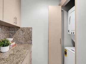 50 Ocean Lane Dr 108, Key Biscayne FL 33149