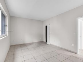 50 Ocean Lane Dr 108, Key Biscayne FL 33149