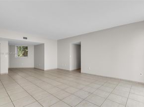 50 Ocean Lane Dr 108, Key Biscayne FL 33149