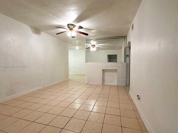2367 NW 82nd St, Miami FL 33147