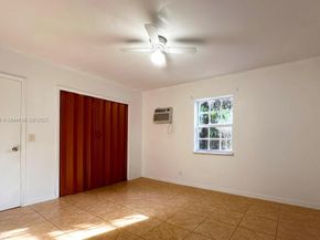 2367 NW 82nd St, Miami FL 33147