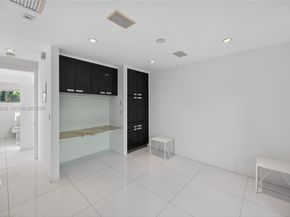 1000 N Shore Dr, Miami Beach FL 33141