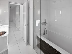 1000 N Shore Dr, Miami Beach FL 33141