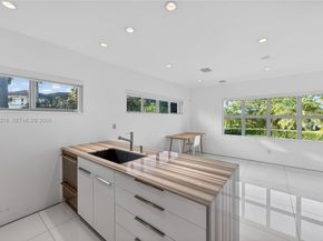 1000 N Shore Dr, Miami Beach FL 33141