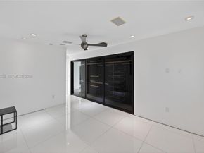 1000 N Shore Dr, Miami Beach FL 33141